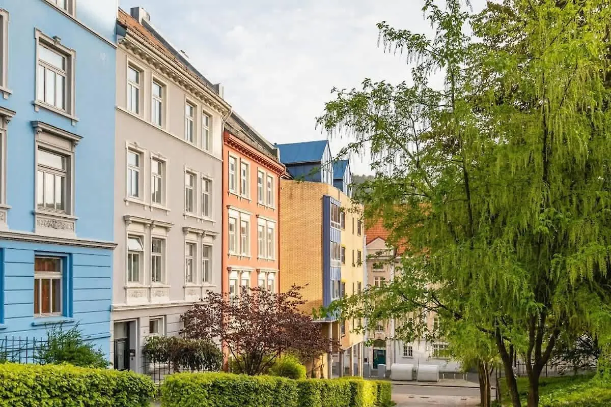 Dinbnb Apartments I Characteristic Townhouse With Bathtub Берген Норвегия